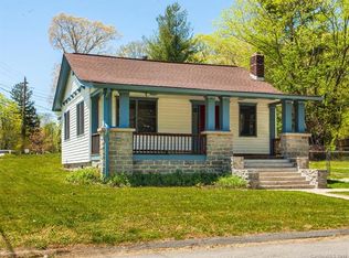 701 Rhodes Park Dr, Hendersonville, NC 28791