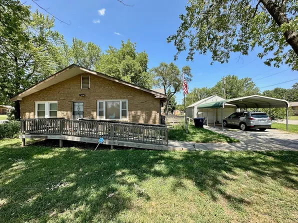 1238 W Finney Ave, El Dorado, KS 67042