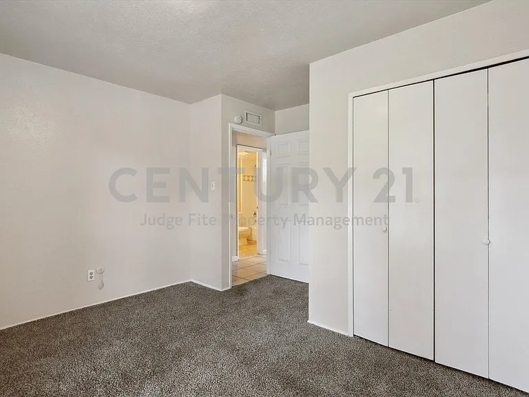 10217 Ironwood Ln — Photo 16