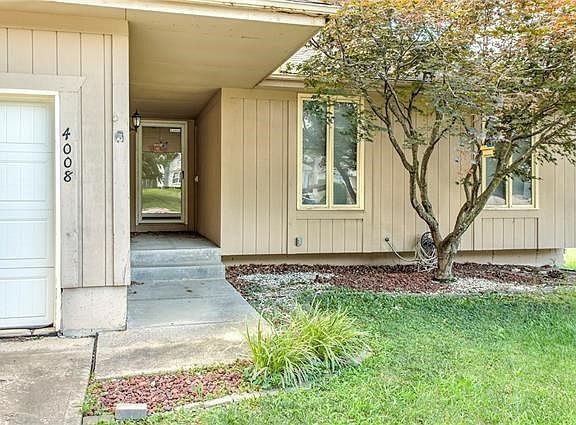 2nd image of 4008 NW Delwood Ct