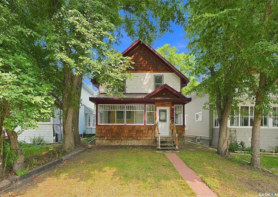 1st image of 406 27th STREET W