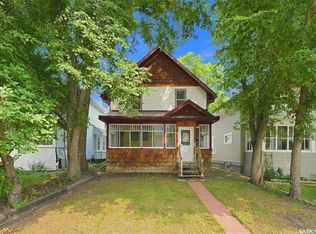 406 27th STREET W, Saskatoon, SK S7L 0J9