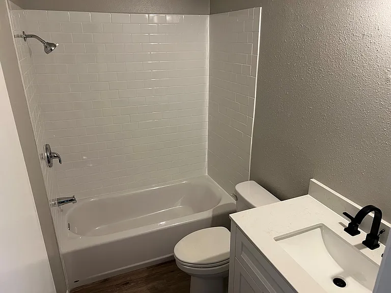 3161 Glenda Ave #202 — Photo 10