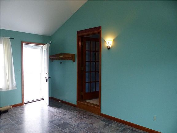 4th image of 2490 County Road 47