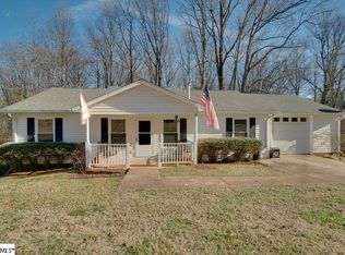 111 Boxwood Ln, Greer, SC 29650