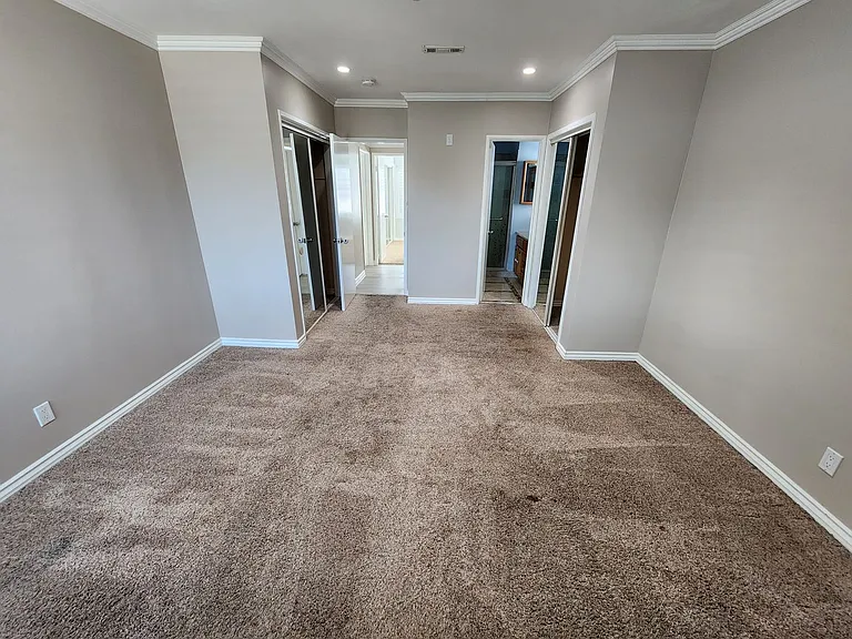 14020 Faust Ave — Photo 10