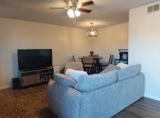 1807 E 24th Ave #A, Hutchinson, KS 67502