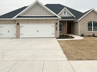 2212 Abbott Ln, Pea Ridge, AR 72751