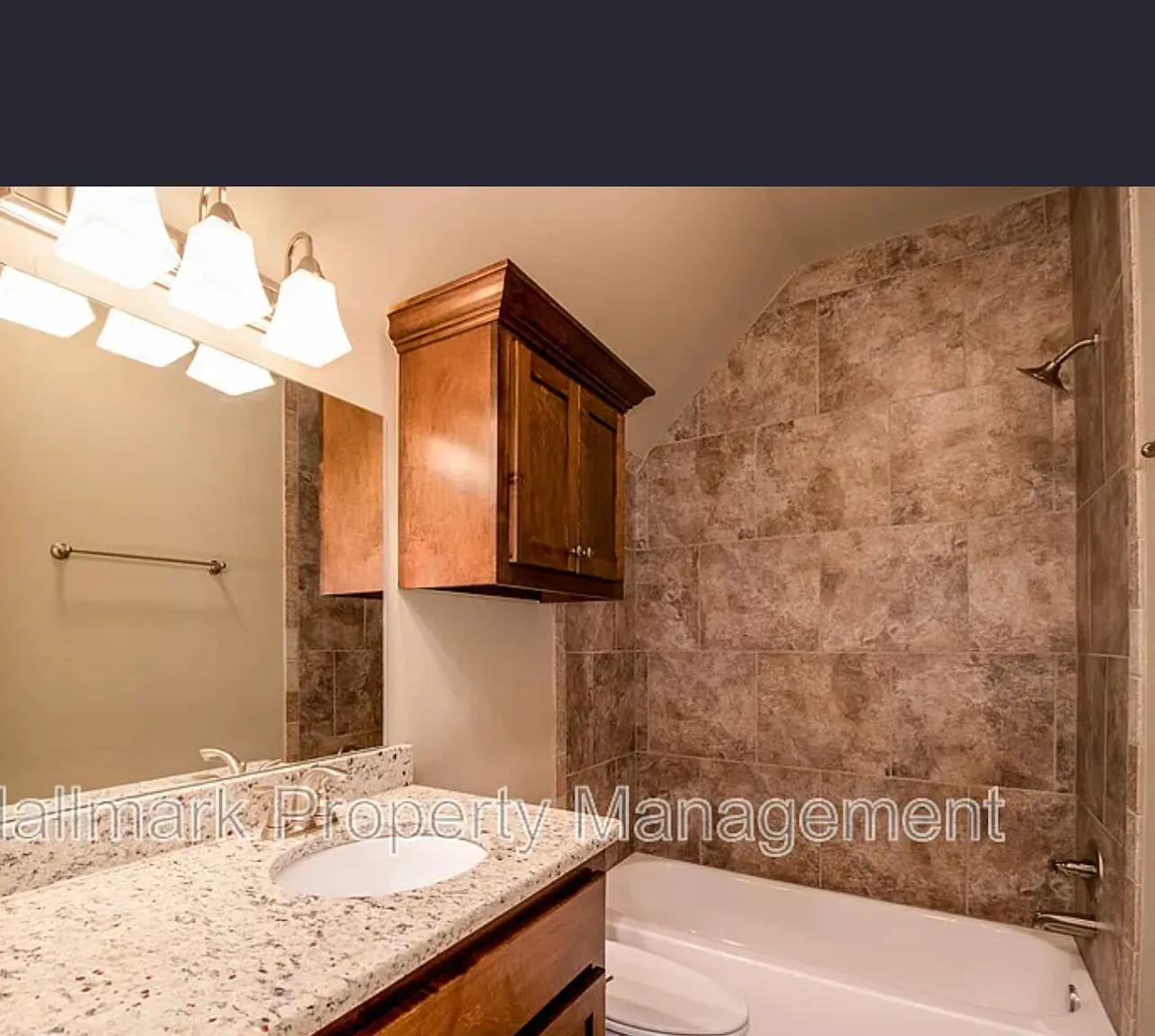 4 bed, 2.5 bath, 1900 sqft, $2,150 — Photo 3