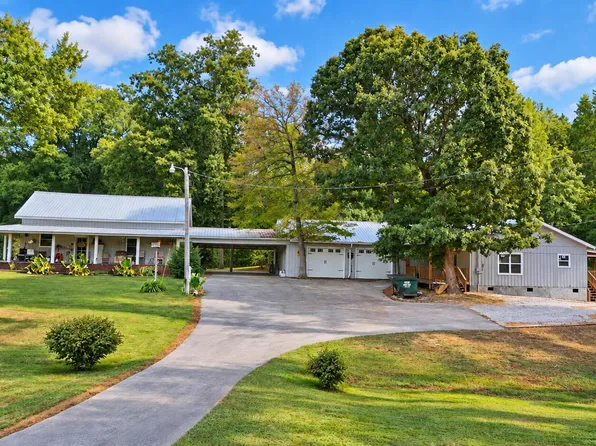 2225 Winona Rd, Huntsville, TN 37756