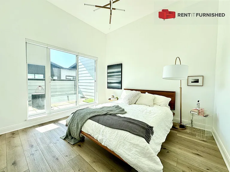 515 E 2nd St #113 — Photo 12