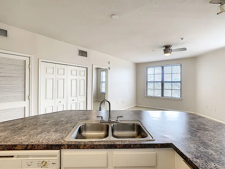 911 N Orange Ave #441 — Photo 32