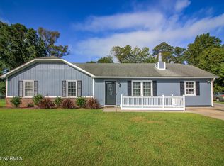 615 N 40th Rd, Morehead City, NC 28557