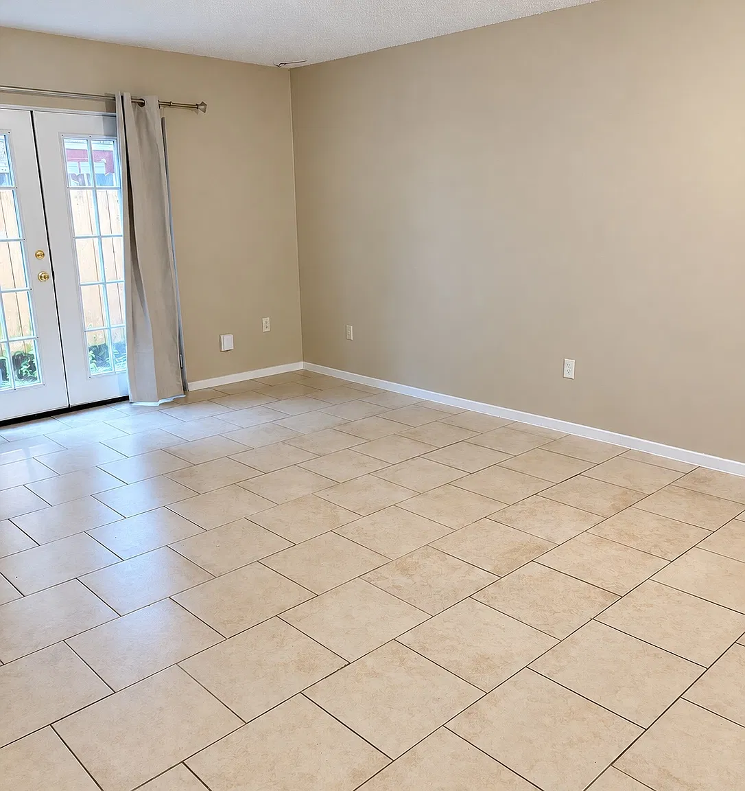 3 bed, 1450 sqft, $1,415 — Photo 3