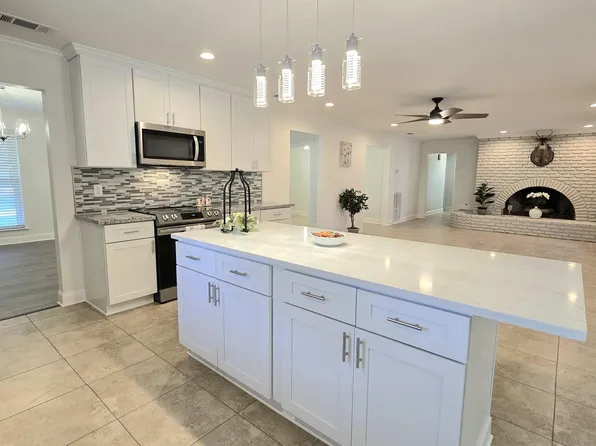 12285 Brookshire Ave, Baton Rouge, LA 70815