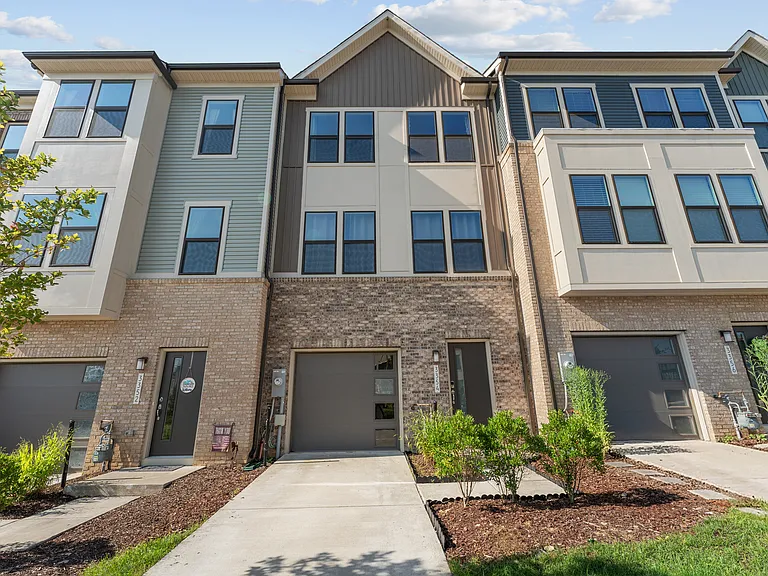 3354 Watershed Blvd — Photo 2