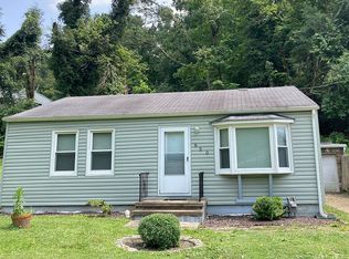 820 Memorial Park Dr, Huntington, WV 25701