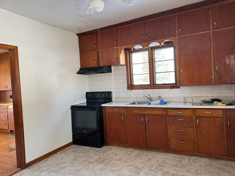 1131 S Section Line Rd — Photo 23