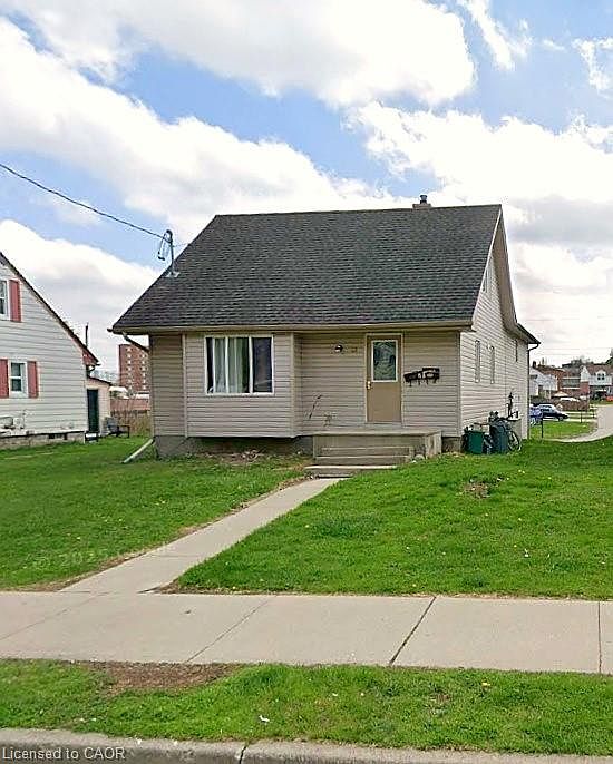 1st image of 23 Fir St