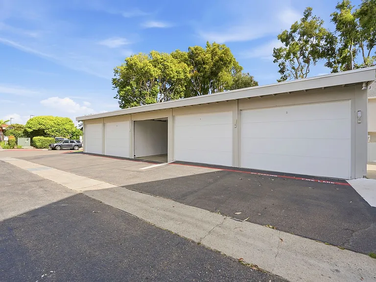 839 Del Mar Downs Rd #D — Photo 36