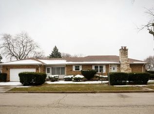 2901 Maple Ave, Brookfield, IL 60513