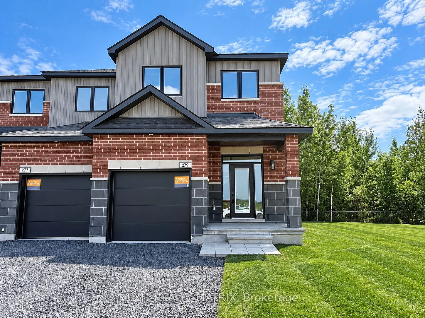 3 bed, $2,800 — Photo 1