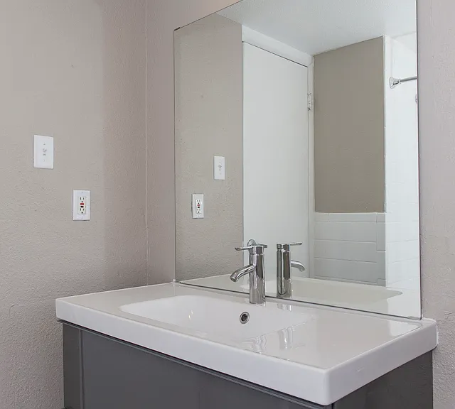 Dwell Apartments — Photo 59