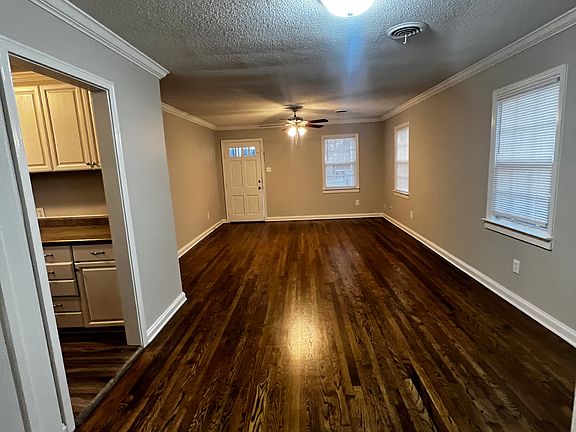 2nd image of 4950 Carnes Ave