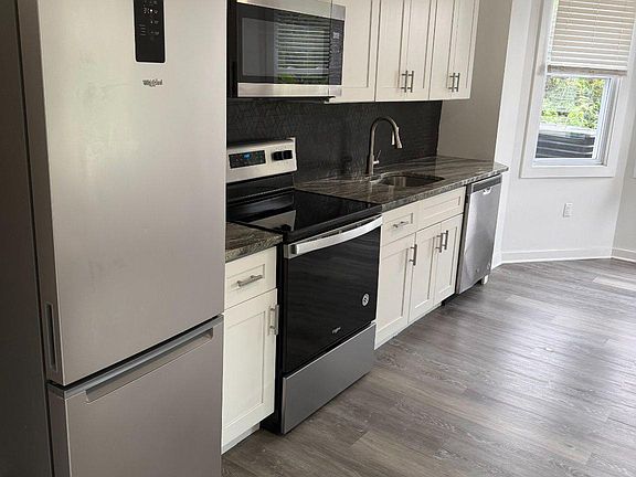 2nd image of 2132 N 21st St
