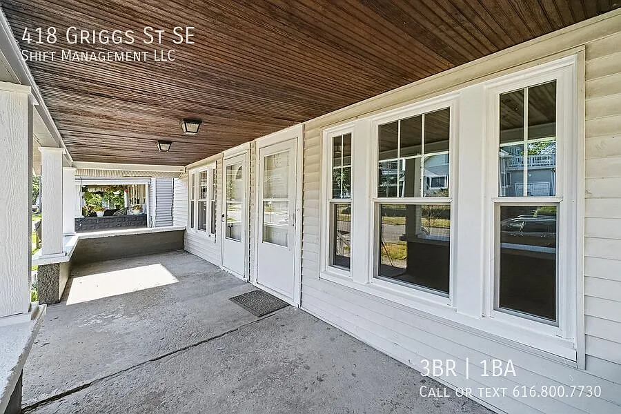 418 Griggs: Updated 3 Bedroom — Photo 3