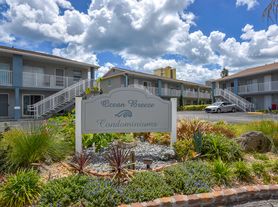 436 Auburn Dr
