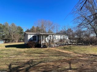 5872 Austin Little Mtn, Roaring River, NC 28669