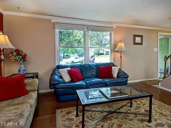 3rd image of 3332 Bybrook Ln