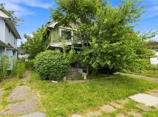1261 E 135th St, East Cleveland, OH 44112