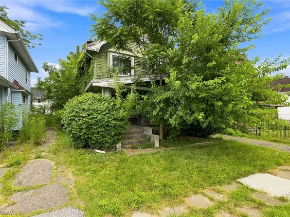 1261 E 135th St, East Cleveland, OH 44112