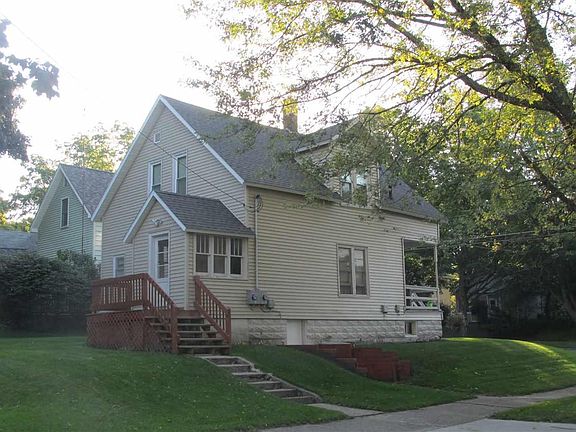 3rd image of 113 E Evart St