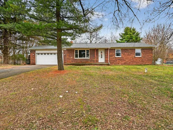 892 Mary Dr, Lapeer, MI 48446