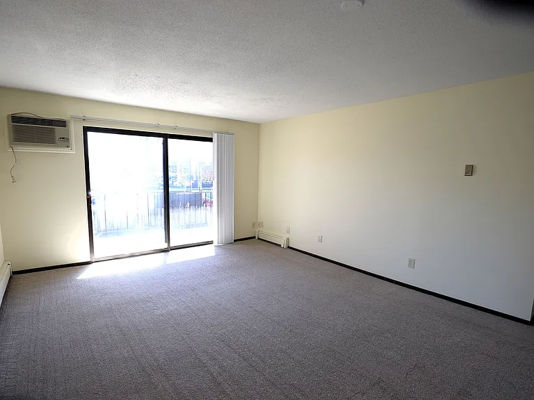 4000 Parklawn Ave — Photo 9