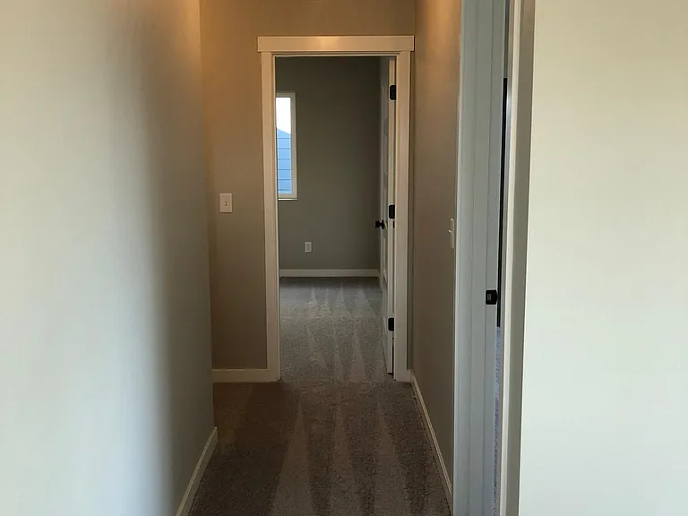 6019 42nd St NE — Photo 13