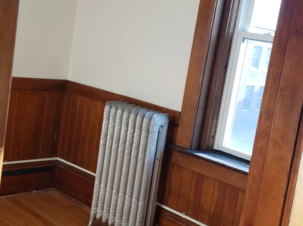 20 West St #2D, Keene, NH 03431