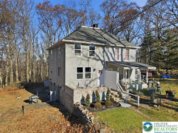 503 Mountain Top Ln, Allentown, PA 18103
