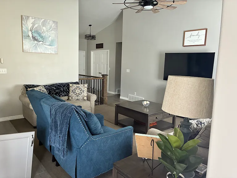1217 Hillshire Dr #1 — Photo 9