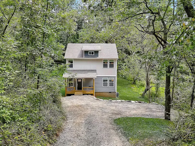 47 Hillcrest Rd — Photo 5
