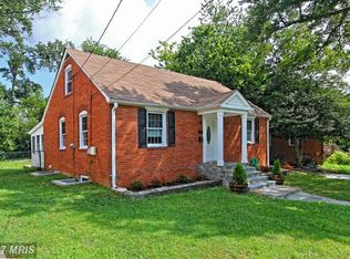 6802 Chestnut Ave, Falls Church, VA 22042