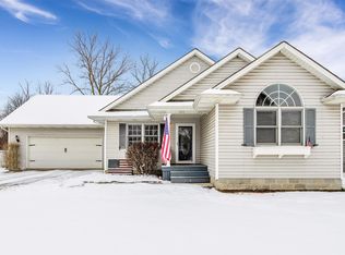 505 S Main St, Capac, MI 48014