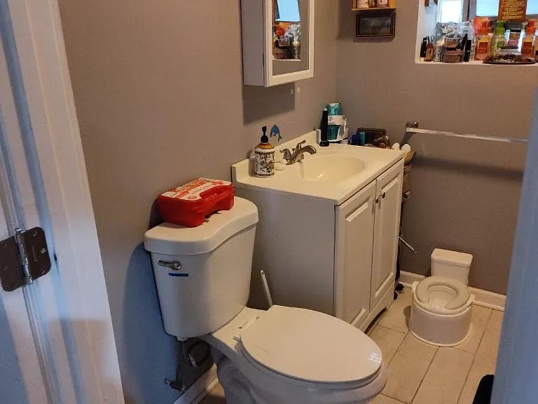 6510 S Maplewood Ave #1 — Photo 4