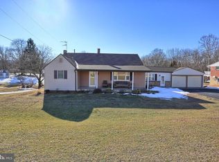 960 Peters Mountain Rd, Dauphin, PA 17018