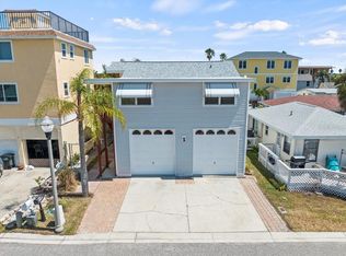 18103 1st St E, Redington Shores, FL 33708