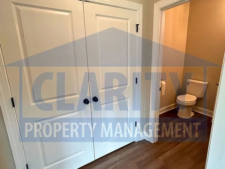 5062 Solar Ln NW — Photo 6