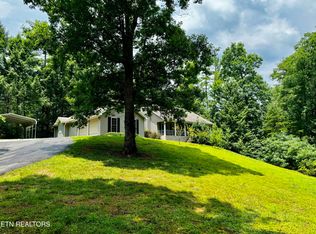 244 Hesses Creek Rd, Walland, TN 37886